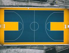 包含出色发挥首场状态出色，老鹰观众沸腾！，字母哥重返赛场赛场气氛高涨的词条